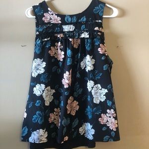 Sleeveless blouse